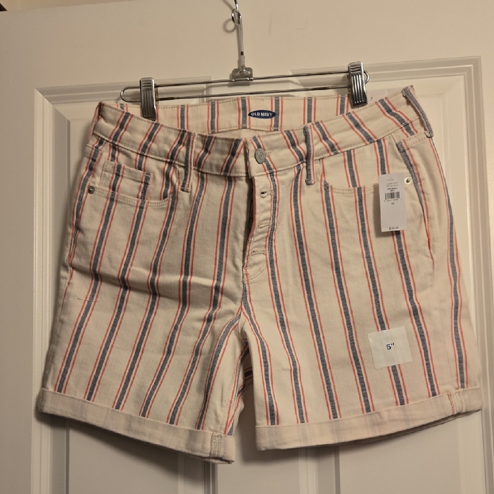 NWT Old Navy Women's Striped Shorts - Cream and Red